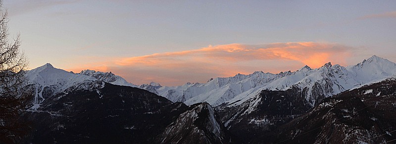 Aube vers les Ecrins : Le soleil arrive...
