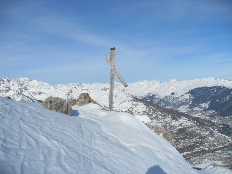 #3 La croix de la cime du Mélézin; afin ce qu La croix de la cime du Mélézin; afin ce qu'il en reste!