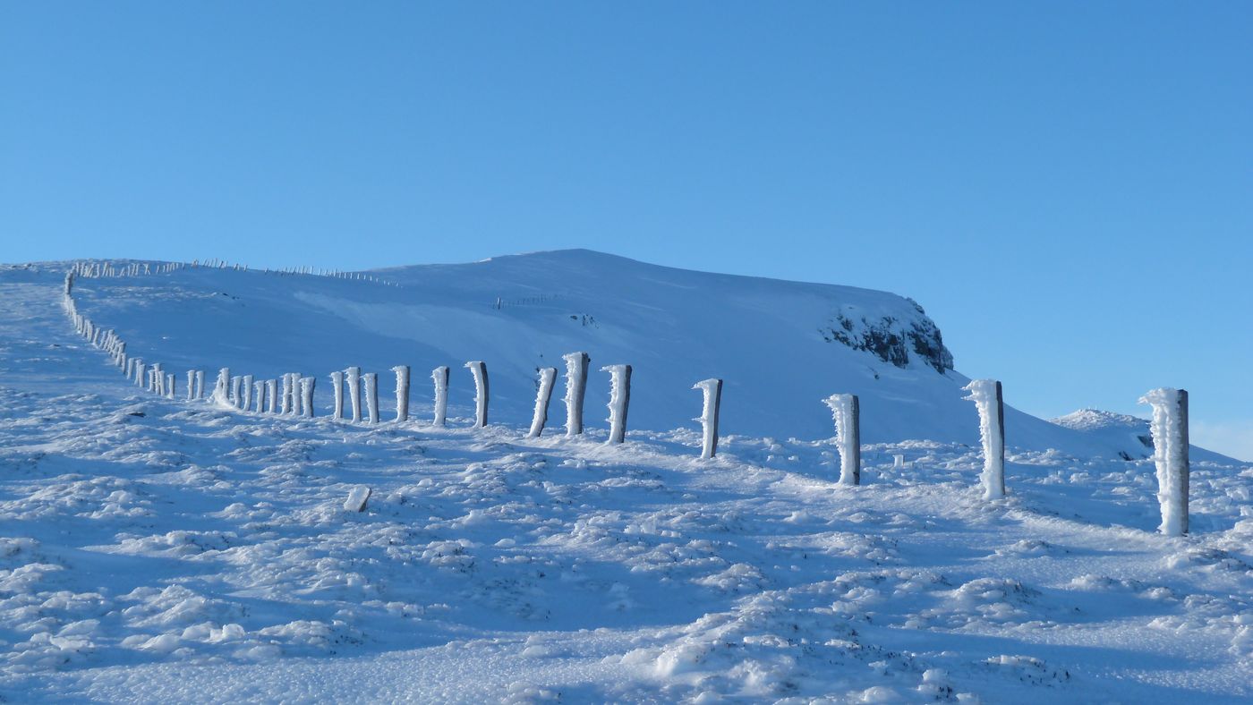 #9 Puy du Rocher : C Puy du Rocher : C'est vitrifié jusqu'au sommet