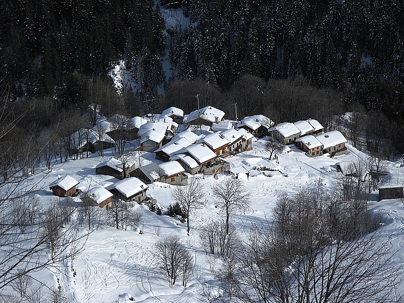 Deux Nants... : Village désert..en hivers...