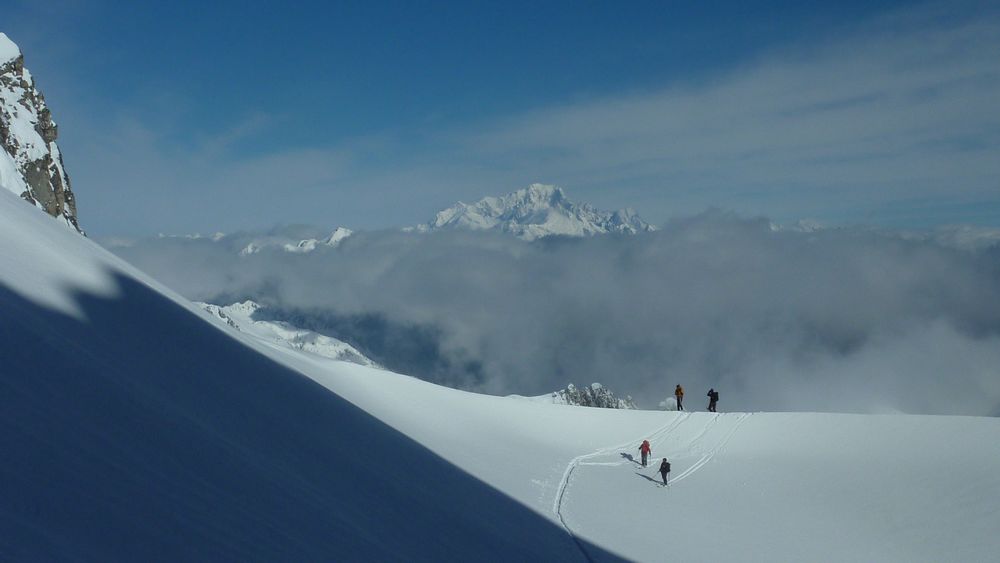 Vers le nord-est : où qu'on soit, le Mont Blanc dépasse toujours !