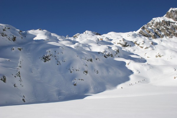 Aiguilles Crochues : Vue d'ensemble des combes et vallons sous les Aiguilles Crochues