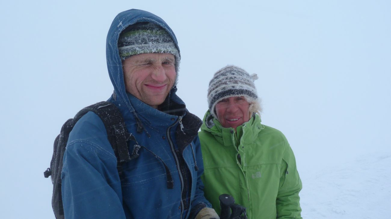 Sommet du Mézenc : Brigitte et Olivier apprécie le froid vivifiant