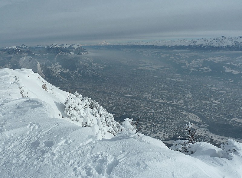 Sommet : c'est encore bien blanc à Grenoble