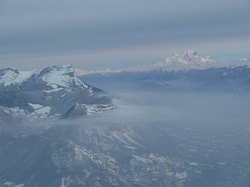 Le Mont Blanc : fait un peu son malin au soleil