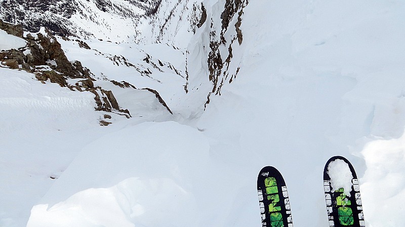 Départ du couloir : Les premiers mètres ne passent pas à ski.