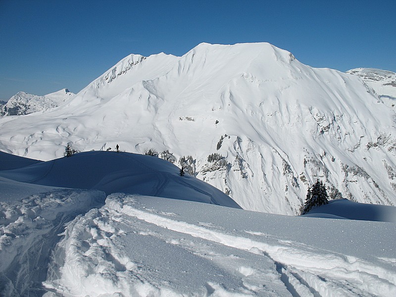 Combe Marto : Pointe d'Almet, les faces Sud ne demandent qu'à partir.