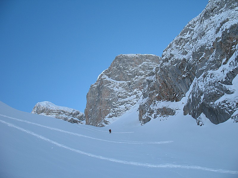 Combe Marto : Belle ambiance sous les falaises