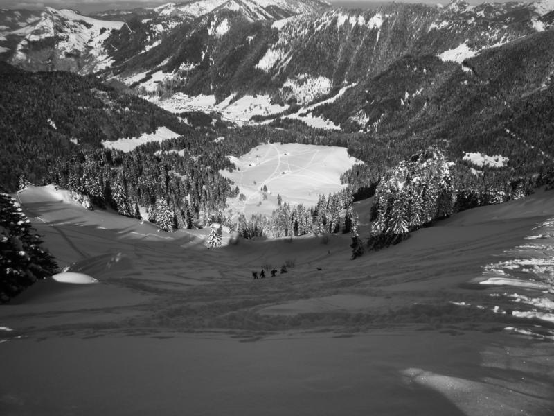 vue d'ensemble : La face N de Auvellaire