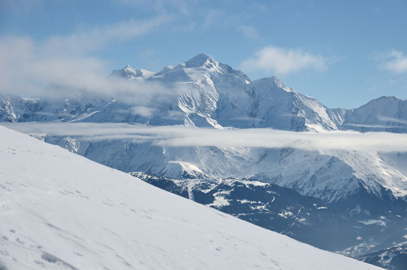 La Bosse bizarre ce matin : Echarpe sur le massif