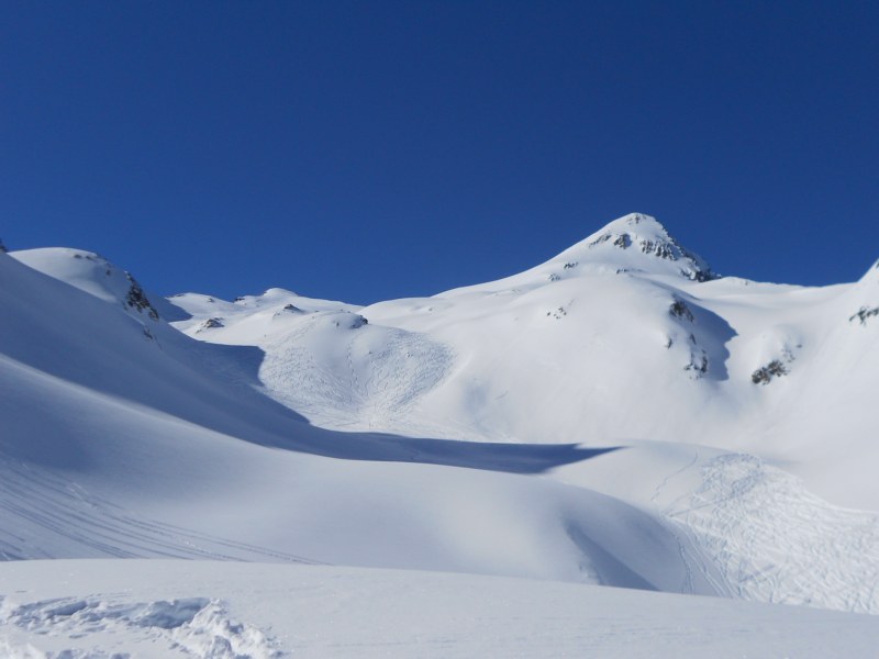 Brèche de la Marmotane : Rocher blanc (au milieu)