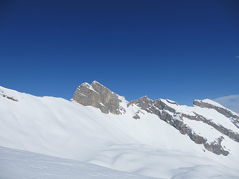 Col du midi : Pas mal de monde en face au Col du Midi
