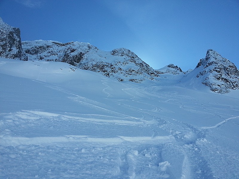 #5 Descente vallon de Bérard : Descente dans le vallon de Bérard sous la pointe Descente vallon de Bérard : Descente dans le vallon de Bérard sous la pointe