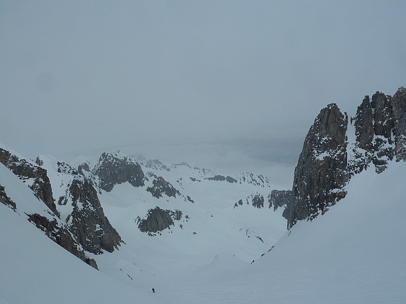 Grand Pic de la Lauzière : glacier de Celliers pas trop mal, pour se préparer à la croute qui nous attend plus bas dans le brouillard