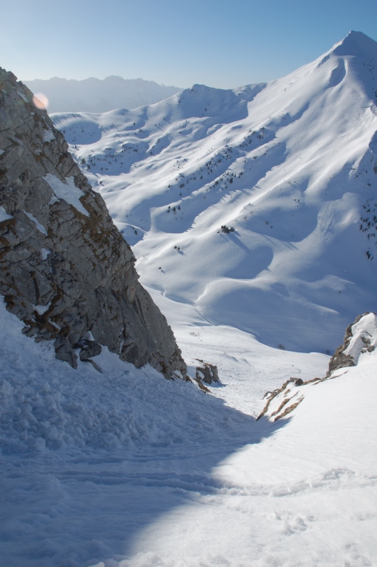 La tronche du couloir SW : AU pied, des boules