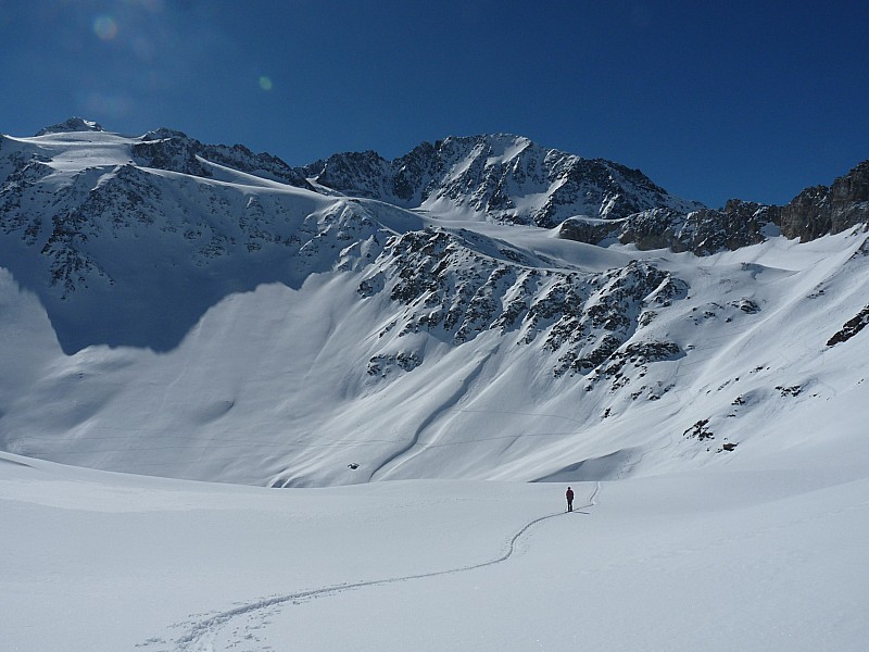 Dernière montée de la journée : vue sur l'aiguille de Péclet et le haut du glacier de Gebroulaz