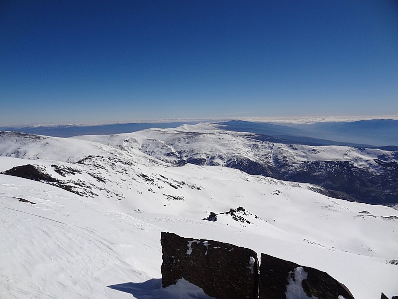 vue vers l'est : Les sommets Est de la Sierra Nevada