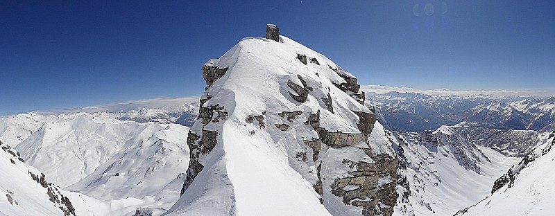 Rochebrune : Des deux côtés de la brêche