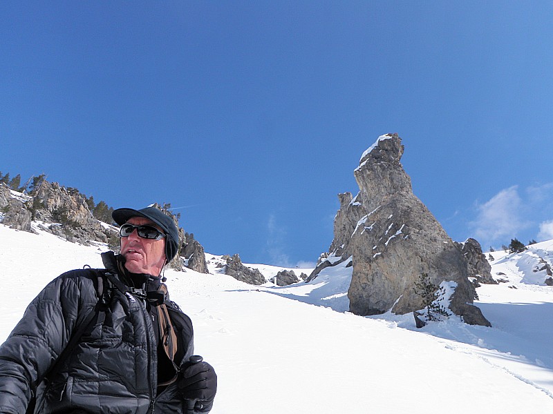 petit couloir d'accès : au bois des Oules