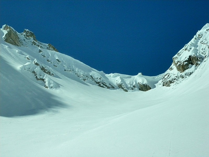 Col du Vallonnet : Belle corniche