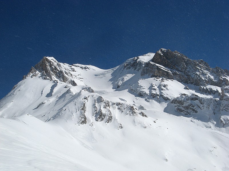 Le plus haut sommet de savoie : 3 personnes dans la face ce jour