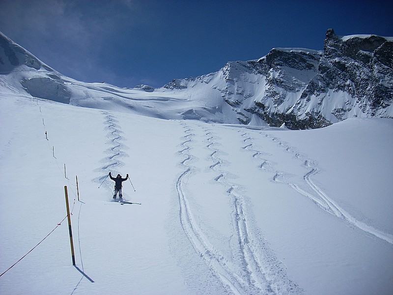 Arrivée sur les pistes : Fabien se gave