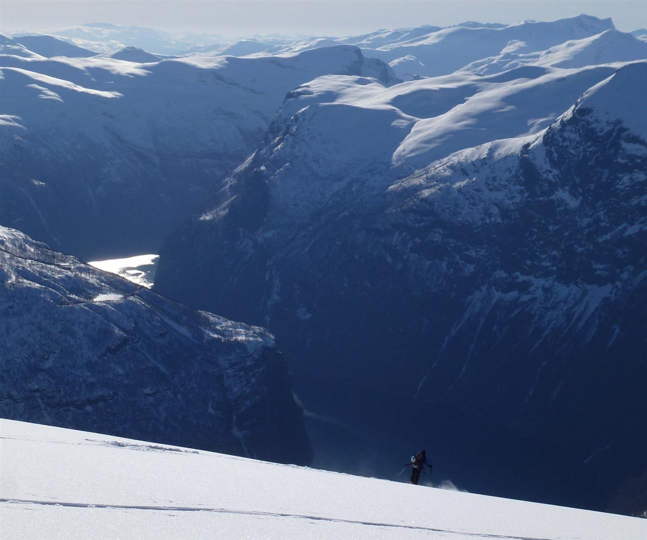 descente du Saetertverfjellet : sur la calotte glaciaire, photo de Nicolas