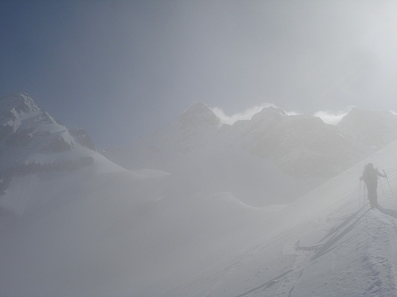 col du pertuis : on sort du brouillard