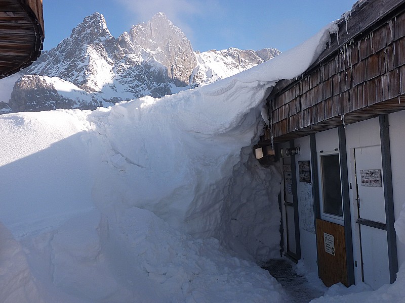 Refuge de la Vanoise : Le refuge de la Vanoise sous la neige
