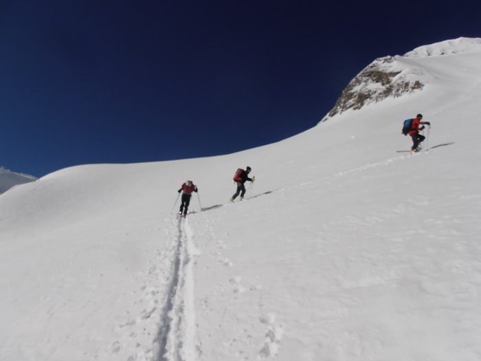 P4100003 : Cheminement en direction du col de la Pousterle.