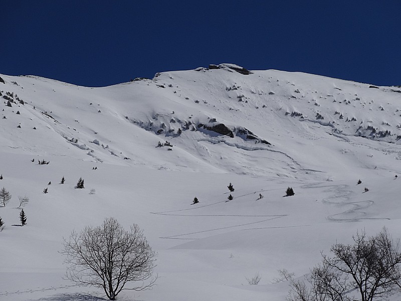 Pentes Quermoz : Il en est retombé cette semaine, méfiance.