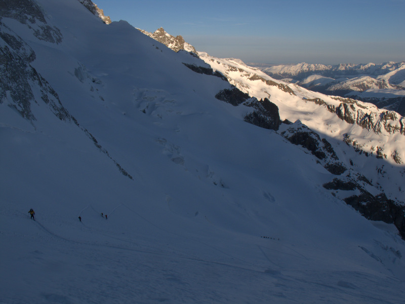 Glacier de la Meije : courte remontée avant de descendre sur le Serret du Savon