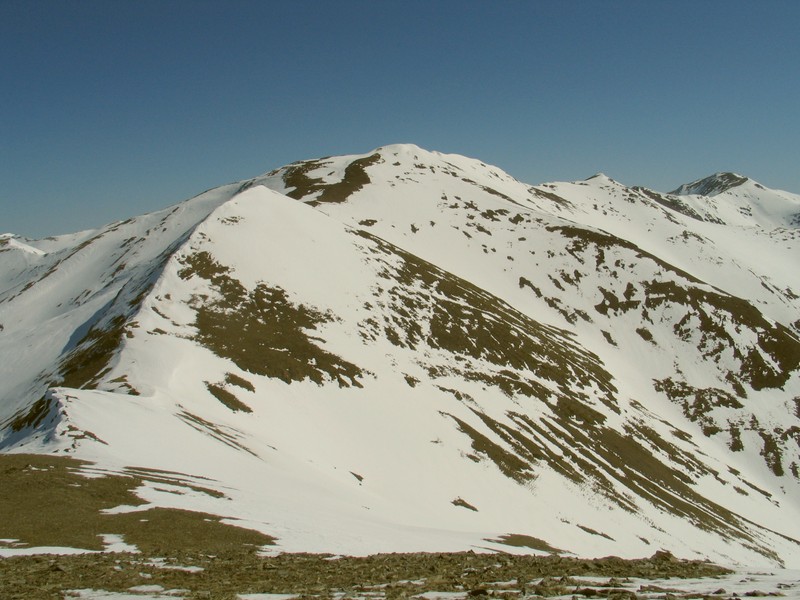 Pic de Finestrelles : et col versant sud .