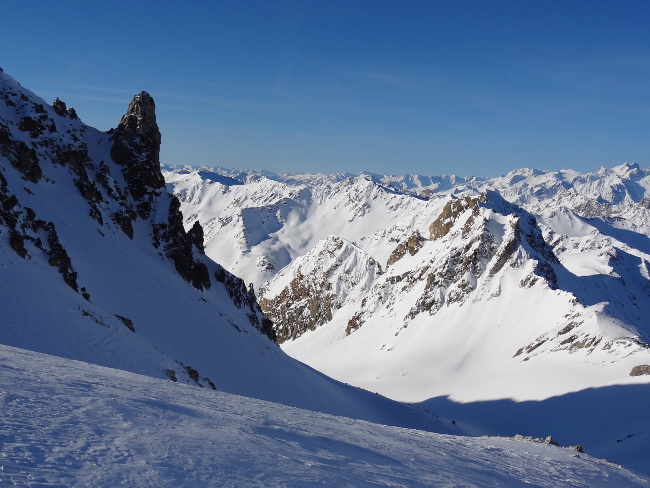 Au dessus du passage de la chapelle