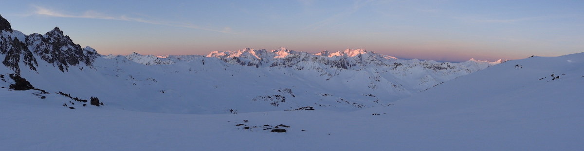 Levé de soleil sur les Ecrins