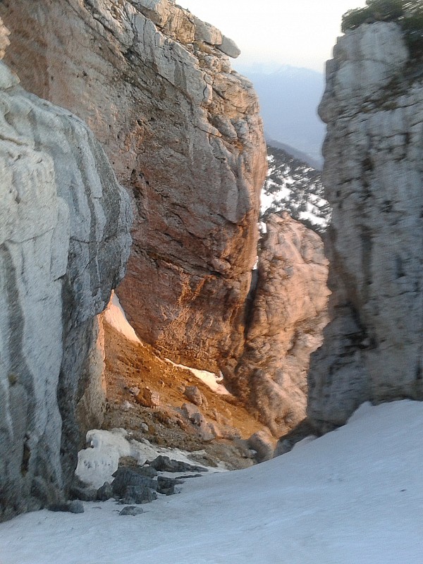 Canyon : Vu de dessus: ça passe (1m de déchaussage le reste en bon ski)