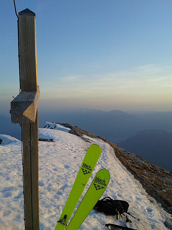 Croix : La croix de chamechaude, pèlerinage du Grenoblois en manque, bien désertée étonnamment...