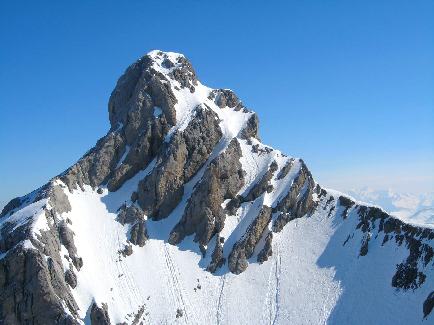 Pointe percée : Pour les amateurs du genre ...