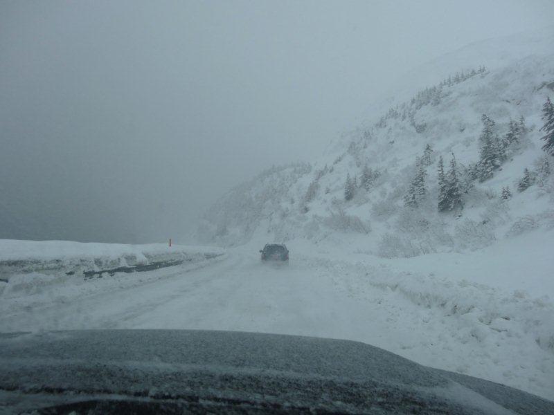 Sur la route : Temps typique d'Alaska!