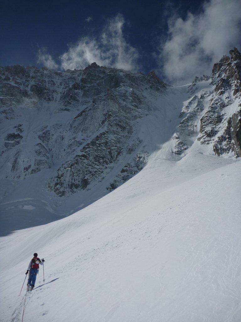 Col de la Verte : 10:40, encore du soleil, mais ca souffle