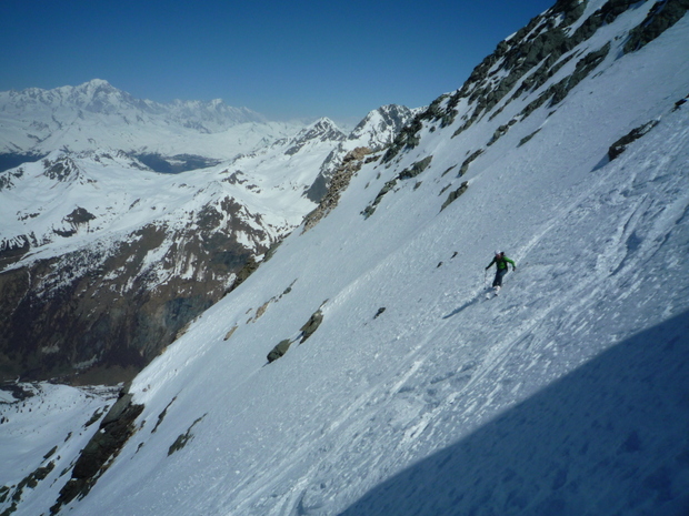 Couloir du Pianiste : bonne pente et quel cadre!
