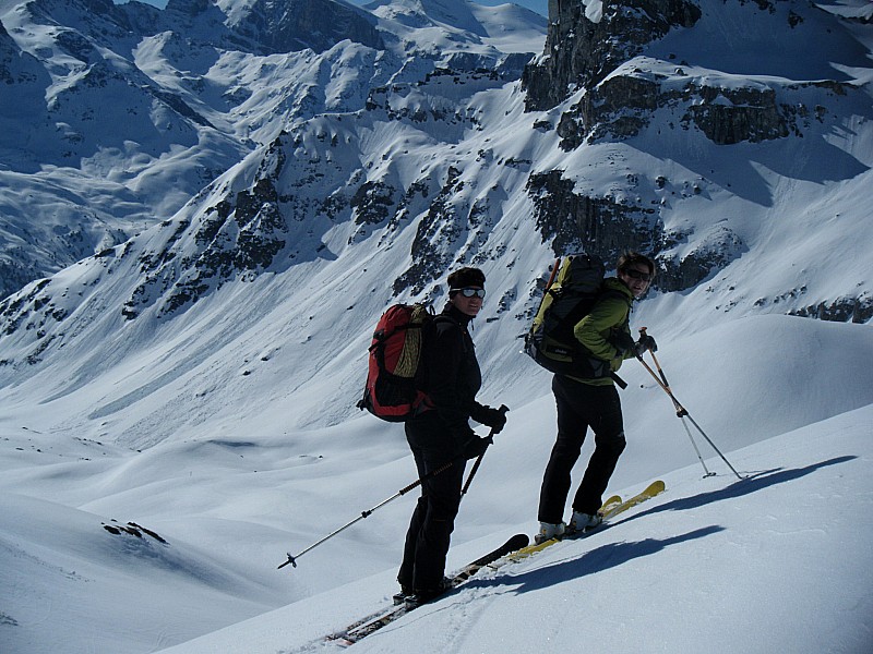 dans la descente : première descente, neige extra