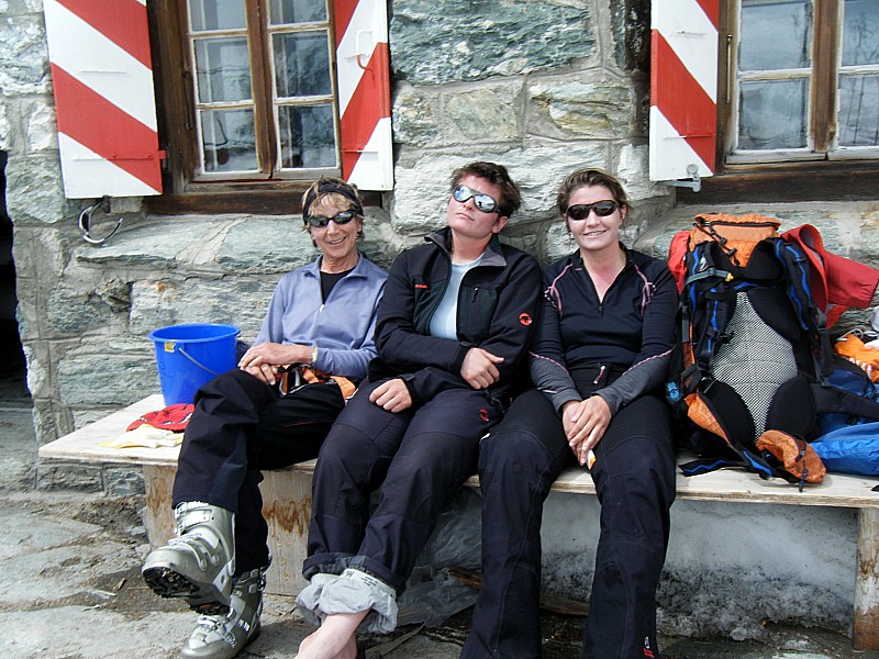 cabane de Tracuit : repos des guerrières...