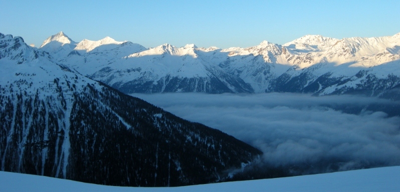 aube : petit matin au départ de la cabane de Chippis
