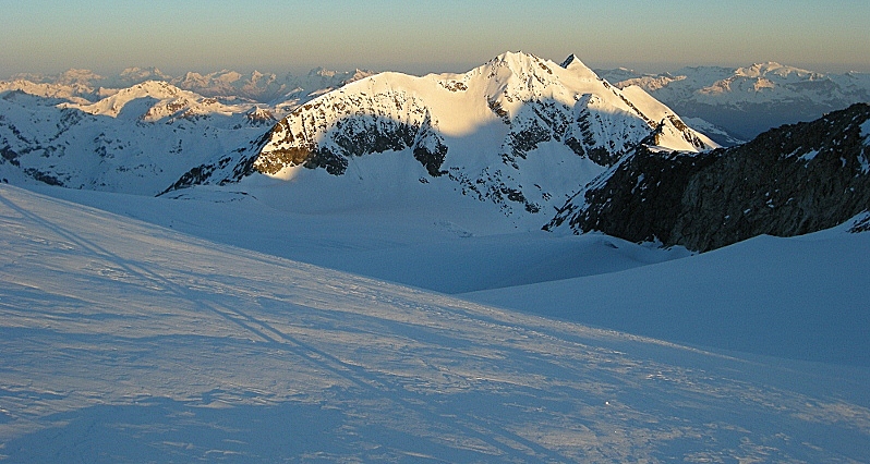 montée au Bishorn : l'aurore dans la montée au Bishorn
