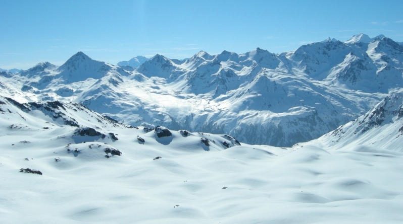 vue sur la descente du col : c'est là qu'on descend