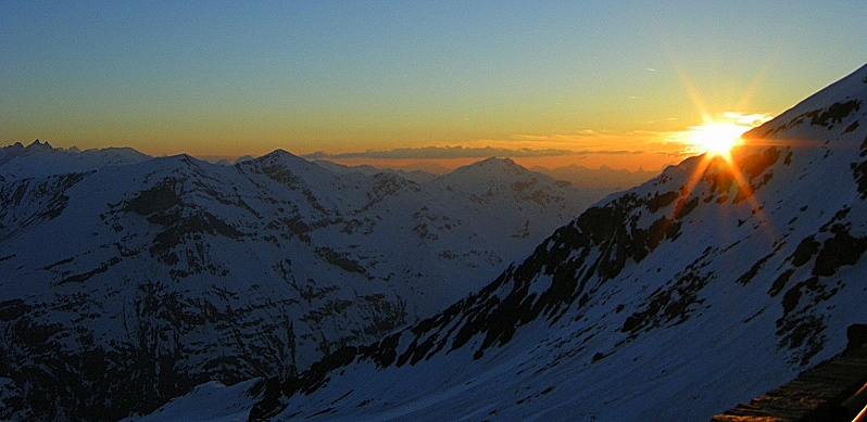 à la cab de Tracuit : soir au refuge