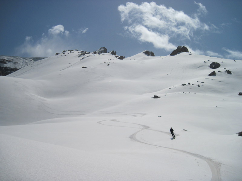 Neige de printemps : on n'y croyait plus. Un régal, seuls au monde