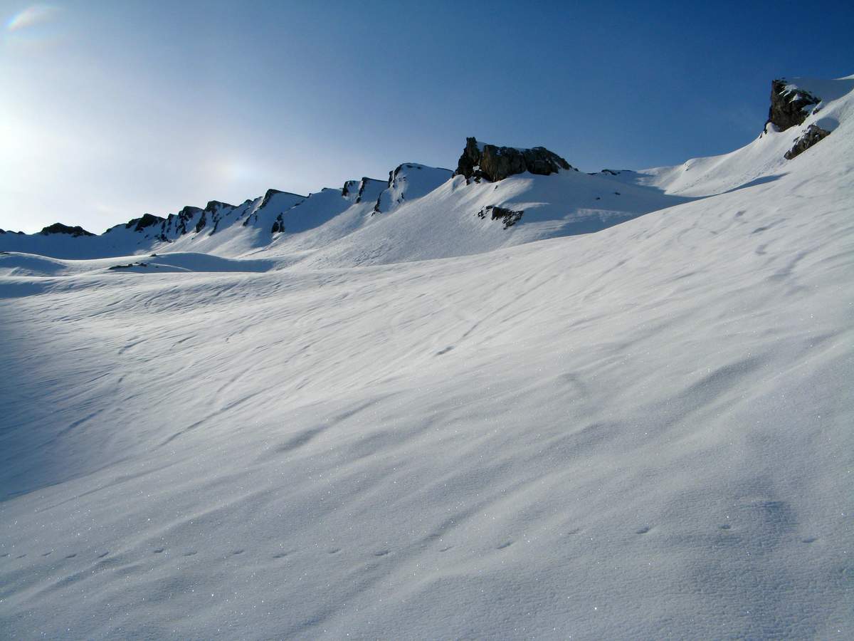 combe de la Torchère : Objectif ... la petite combe qui prend le soleil à droite