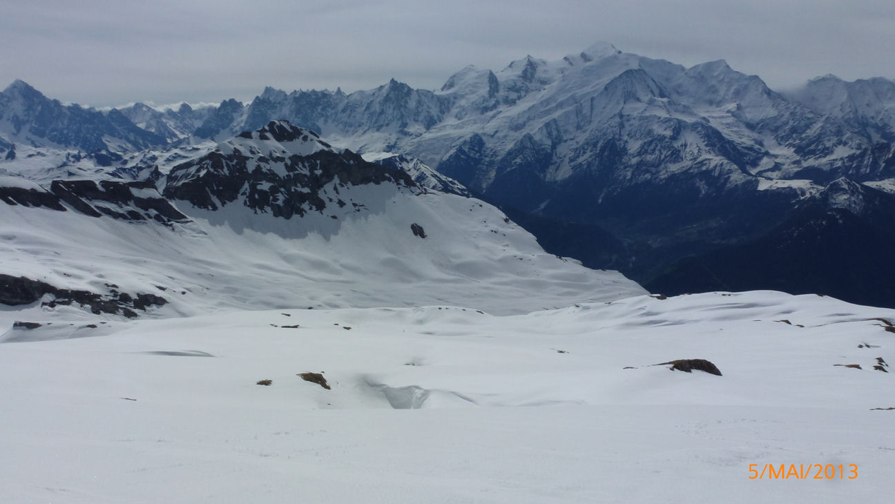 desert de platé : sur fond de Mont Blanc